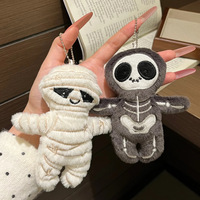 Porte-clés en peluche Z Cute Halloween : Squelette et momie, breloque de sac pour les amateurs d'horreur, décoration de sac à dos et idée cadeau