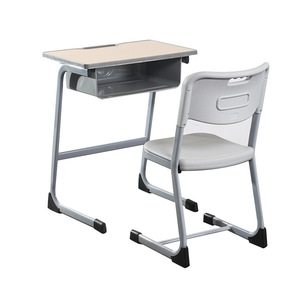 Conjunto de escritorio y silla escolar National Industry School KD06 de material ABS para uso en el aula y en el estudio en casa. - Product Image 4