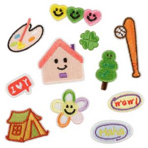 Patch <span class=keywords><strong>brodé</strong></span> original, petit motif maison de dessin animé et fleur, accessoire coréen Wappen, patch décoratif en tissu polyester pour DIY - Product Image 1