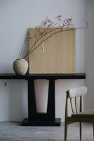 Mittelalter lich inspirierte Massivholz möbel Schwarzer Beistell tisch aus Holz im nordischen Stil Beistell tisch aus Holz