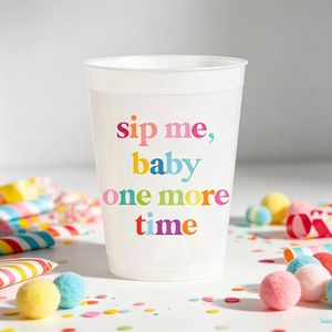 Gobelets givrés personnalisés Sip Me Baby One More Time, gobelets en plastique givrés pour anniversaire, gobelets pour réception de mariage Mr et Mme, pour mariages - Product Image 1