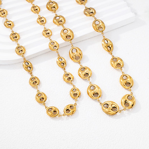 Venta al por mayor de joyería de moda de acero inoxidable sin deslustre 18K chapado en oro nariz de cerdo grano de café gargantilla cadena collar pulsera conjuntos - Product Image 4