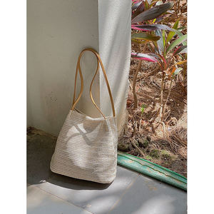 กระเป๋าถือผู้หญิงขนาดใหญ่รุ่นใหม่ กระเป๋าสะพายไหล่ผู้หญิงสไตล์ลำลองและทันสมัย - Product Image 6