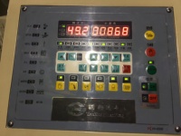 Machine à tricoter circulaire, pour tissus jacquard, à poils artificiels, haut de gamme