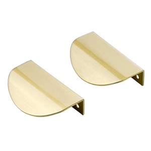 Nuevo diseño de concha taza semi círculo media luna latón satinado muebles cbainet, cajón de borde de <span class=keywords><strong>la</strong></span> puerta de manija lateral - Product Image 1