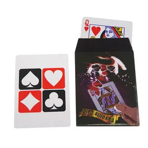 La carte que vous aimez tour de magie cartes de conception personnalisée impression personnalisée de haute qualité en plastique Pvc cartes de poker fabricant