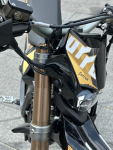 Moto tout-terrain électrique haute performance Surron Ultra Bee 2026 avec moteur central, batterie lithium 74V, puissance 24500W - Product Image 5