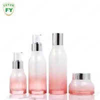 Fuyun Luxe Cosmetische Verpakking Roze Wit Huidverzorging Crème Foundation Glas Lotion Pomp Fles En Potten Set Met Zilveren Cap