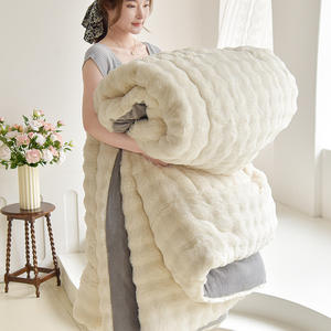 <span class=keywords><strong>Lapin</strong></span> polaire hiver couette épaissie flanelle lait polaire couette noyau peluche corail polaire couverture pas cher literie - Product Image 3