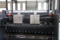 BEKE Cnc Presse Plieuse CT15 Double Pompe Contrôlée Servo Cintreuse