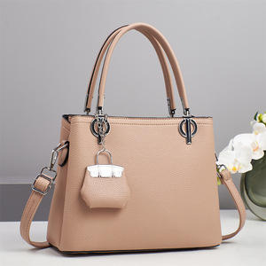 Nouveaux Sacs à Main Élégants pour Femmes, Couleur Unie, pour le Quotidien, Hiver 2026, avec Pendentif, Sacs Fourre-Tout et Bandoulière pour Femmes - Product Image 4