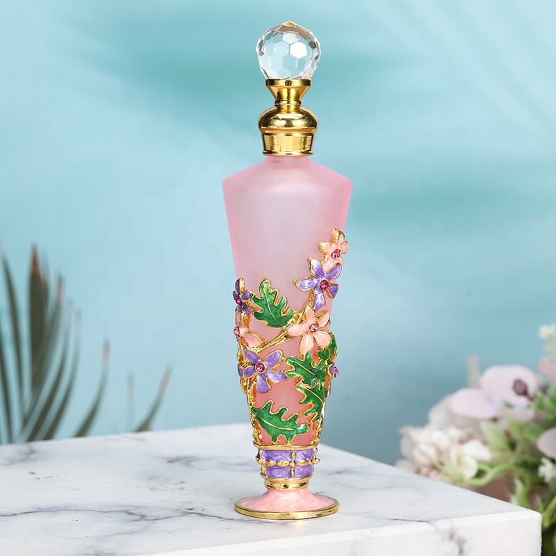 Shop Our 25ml Metal Perfume Bottles Refillable Stylish