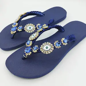 Fabricante acrílico en forma de V metal rhinestone Glass Blue Evil Eyes hebillas para zapatos y accesorios decoraciones para zapatos para chanclas