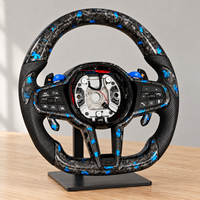 Volant sport en fibre de carbone forgé sur mesure pour BMW G32, cuir à paillettes bleues, design à fond plat avec palettes de changement de vitesse