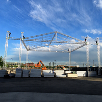 Accessoires et joints en alliage d'aluminium argentés pour structures de scène intérieures, formes personnalisées pour spectacles et expositions professionnels