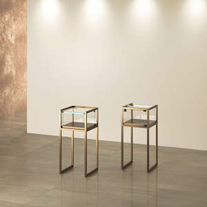 Étagère de présentation en fer 45x45x95cm Bronze avec système d'éclairage pour comptoir de vente - Product Image 1