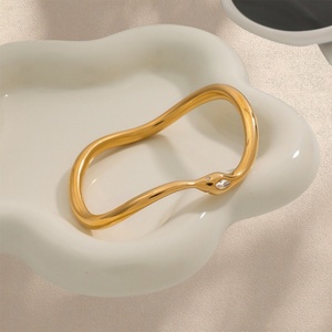 Brazaletes de Acero Inoxidable 18K con Baño de Oro, Resistentes al Deslustre y al Agua, con Diamantes, Joyería de Moda para Mujeres y Hombres - Product Image 1