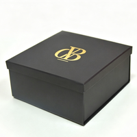 Emballage en carton biodégradable personnalisé avec logo en or imprimé, boîte cadeau pliable de luxe avec couvercle pour l'emballage de vêtements