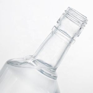 200Ml 375Ml 500Ml <span class=keywords><strong>750Ml</strong></span> Rượu <span class=keywords><strong>Vodka</strong></span> Olso Rỗng Trong Suốt Rượu Gin Rum Tequila Whiskey Whisky Rượu Mạnh Rượu Mạnh Chai Thủy Tinh Có Nút Chai - Product Image 5