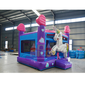 Château gonflable commercial violet et rose pour enfants, idéal pour les fêtes en extérieur – Location de structures gonflables en forme de cœur pour enfants - Product Image 5
