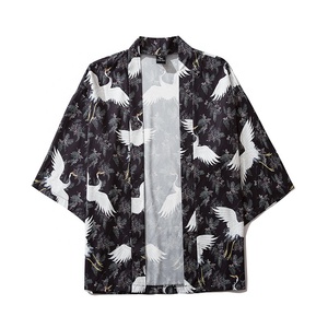 Vente en gros T-shirt à sublimation en polyester à la mode personnalisée T-Shirt pour <span class=keywords><strong>homme</strong></span> Haori <span class=keywords><strong>Kimono</strong></span> cardigan <span class=keywords><strong>japonais</strong></span> pour <span class=keywords><strong>homme</strong></span> - Product Image 1