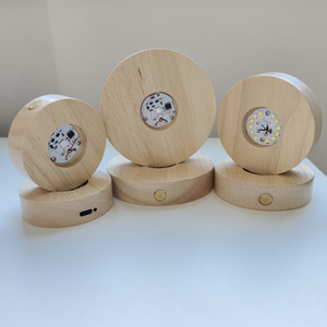 <span class=keywords><strong>Lampe</strong></span> de chevet LED <span class=keywords><strong>sans</strong></span> <span class=keywords><strong>fil</strong></span> en bois avec base tactile, <span class=keywords><strong>rechargeable</strong></span> USB Type C, support rond, logo personnalisé - Product Image 1