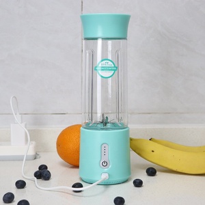 เครื่องใช้ไฟฟ้าขนาดเล็กสําหรับใช้ในบ้าน เครื่องปั่นแบบพกพาขนาดเล็กแบบใช้มือ 3 ใน 1 เครื่องปั่นสมูทตี้ขวดตั้งโต๊ะ - Product Image 4