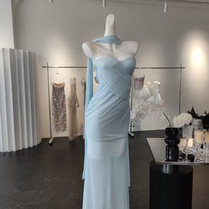 Nuevo Estilo de Vestido Largo de Encaje, Elegante, Sexy y Moderno para Mujer - Product Image 3