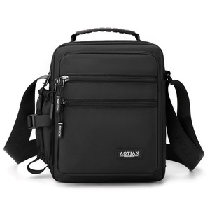 Nouveau sac de poitrine pour homme de style vintage, multifonctionnel, pour le sport et la course à pied, grande capacité, sac messager décontracté - Product Image 2
