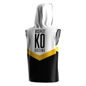 Haut de sport sans manches à capuche pour homme, idéal pour la boxe, le MMA, la gym, l'échauffement et l'entrée sur le ring, coupe ajustée, vêtement personnalisé - Product Image 3