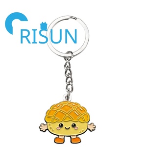 พวงกุญแจโลหะรูปขนมปังสับปะรดเคลือบเงาแบบขายส่ง พวงกุญแจรูปขนมปังน่ารักสไตล์คาวาอี้ - Product Image 5