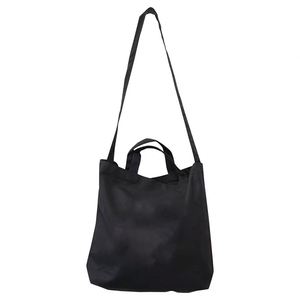 Sac fourre-tout de créateur pour femme avec poche intérieure personnalisée et fermeture éclair, vente en gros - Product Image 3