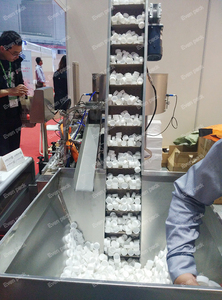 Cap Lót Máy Cap Wadding Máy Cap Lót Chèn Đưa Máy Bởi Nhà Máy Chất Lượng - Product Image 2