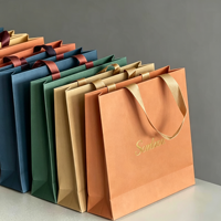 Sac cadeau robuste en carton ivoire, capacité 6-9 kg, avec service de logo personnalisé, poignée recyclable, emballage imprimé pour chaussures et vêtements