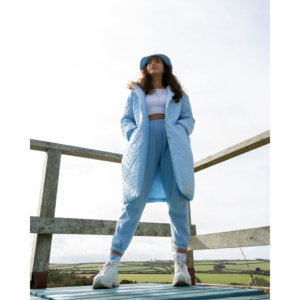 เสื้อคลุมยาวผ้าควิลท์สตรีทสีฟ้า - Product Image 5