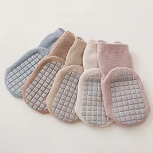 Simplement mignon ours unisexe chaud épais printemps automne hiver tout-petits <span class=keywords><strong>antidérapant</strong></span> équipage coton peigné cheville chaussettes avec pinces - Product Image 3