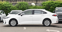 Toyota Corolla d'occasion, modèle 2016/2018/2024, intérieur en cuir, éclairage LED, faible kilométrage en stock