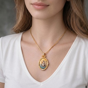 Collar con Colgante de Tridente de Poseidón Vintage, Chapado en Oro, con Esmalte Pintado a Mano y Circonitas, Joyería con Temática Oceánica para Boutiques B2B - Product Image 4
