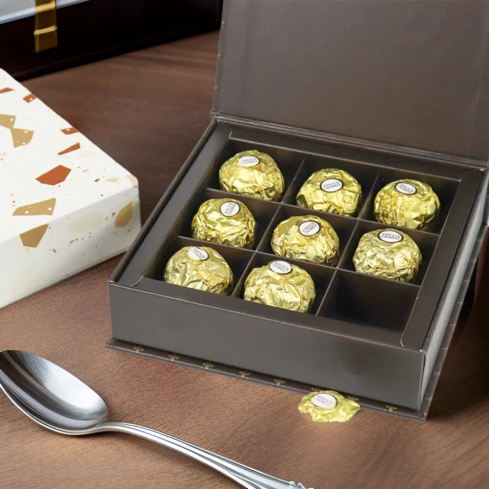 Mini boîtes d'emballage alimentaire en chocolat Crown Win boîte cadeau à fermeture magnétique matériaux recyclés petite boîte d'emballage en papier pour l'industrie alimentaire