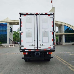 Vehículo Refrigerado Isuzu para Transporte de Pollitos Vivos de un Día, Vehículo de Transporte de Ganado - Product Image 5