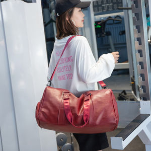 Customized PU Leather <b>Duffle</b> <b>Bag</b> <b>Large</b> Capacity Waterproof Weekend Travel Sport <b>Bag</b> Overnight Garment Carrying Overnight <b>Bags</b> - Product Image 3