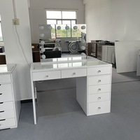 Table de toilette moderne OEM sans peinture avec tiroirs, miroir LED, plateau en verre trempé, écologique et durable, mobilier de chambre