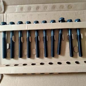 สลักเกลียวหัวถัง B5 B3สำหรับ B63010135 B630-10-135สกรูหัวเครื่องยนต์ B5 B3มาสด้า - Product Image 1