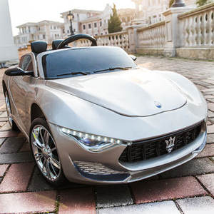 รถยนต์ไฟฟ้าเด็กคุณภาพสูง 2 ที่นั่ง รถยนต์ไฟฟ้า 4 ล้อ ควบคุมด้วยรีโมท ขับขี่ได้ทรงพลัง สำหรับเด็กอายุ 1-6 ปี - Product Image 3