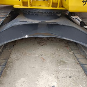 Excavadoras usadas originales de Japón Komatsu PC200 de alta calidad con motor central y componentes de bomba a la venta - Product Image 4