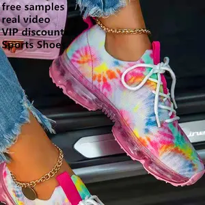 Campione gratuito di grandi dimensioni Tie-dye moda donna Sneakers Mesh traspirante scarpe sportive da corsa per donna