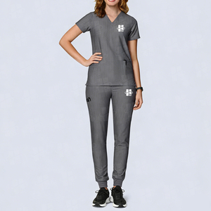 ชุดยูนิฟอร์มแพทย์แบบสองชิ้น คอวี แขนสั้น ขายส่ง OEM รับสกรีนโลโก้ คุณภาพสูง ชุดสครับสำหรับผู้หญิง - Product Image 2
