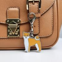 Accessoires pour animaux de compagnie en métal émaillé personnalisé en forme de chien pendentif à breloques avec homard pour la fabrication de bijoux