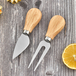 Juego de 4 utensilios de cocina de acero inoxidable al por mayor: espátula para pizza y pastel, raspador, cortador de queso y cuchillo con mango de madera - Product Image 6