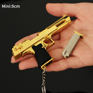 Llavero de <span class=keywords><strong>Pistola</strong></span> de Juguete Desert Eagle de Metal Premium, Modelo en Miniatura Realista con Piezas Desmontables y Cargador Desmontable, Regalo para Hombres - Product Image 5